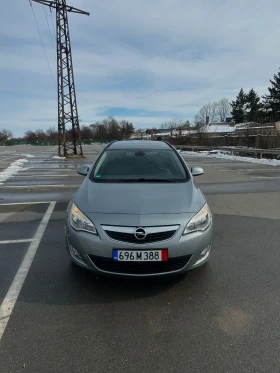 Opel Astra 1.7 CDI, снимка 1