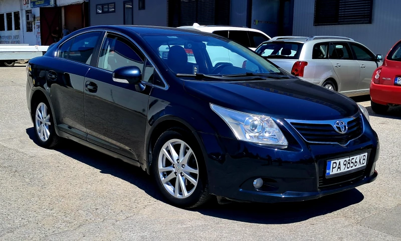 Toyota Avensis, снимка 1 - Автомобили и джипове - 46810177