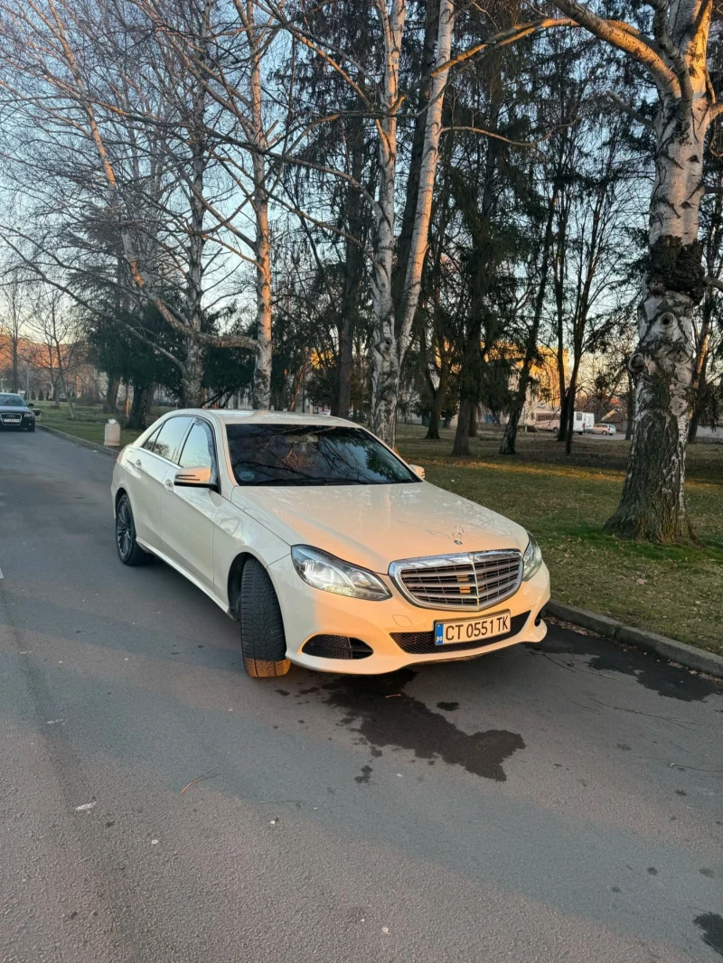 Mercedes-Benz E 200, снимка 1 - Автомобили и джипове - 48604308