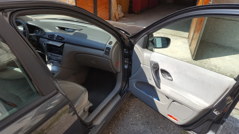 Renault Laguna, снимка 6 - Автомобили и джипове - 48975976