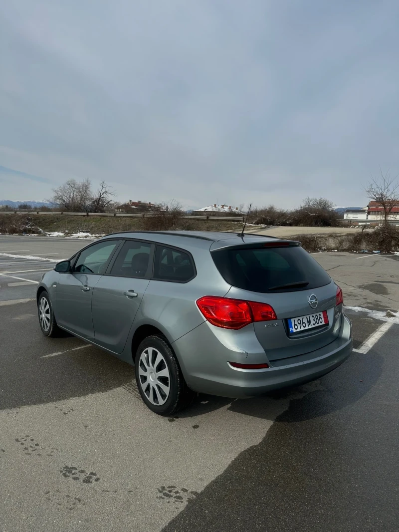 Opel Astra 1.7 CDI, снимка 3 - Автомобили и джипове - 49239885