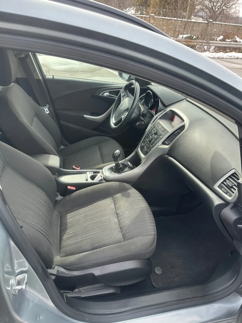 Opel Astra 1.7 CDI, снимка 7 - Автомобили и джипове - 49239885