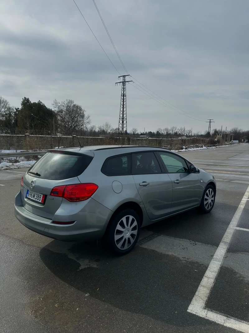 Opel Astra 1.7 CDI, снимка 5 - Автомобили и джипове - 49239885