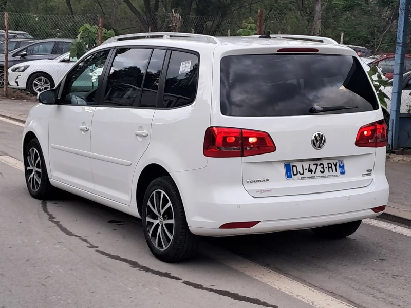 VW Touran 1.6TDI AUTOMAT , снимка 5 - Автомобили и джипове - 50476492