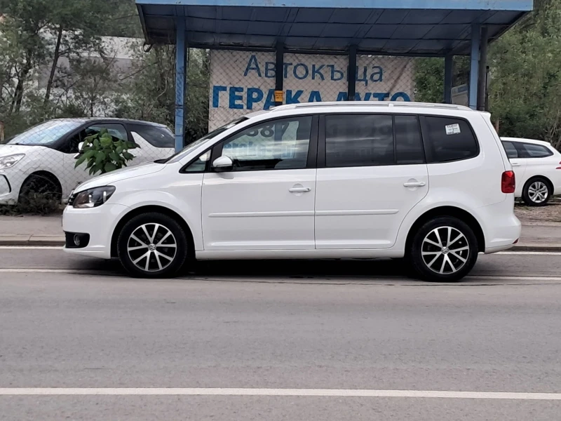 VW Touran 1.6TDI AUTOMAT , снимка 4 - Автомобили и джипове - 50476492