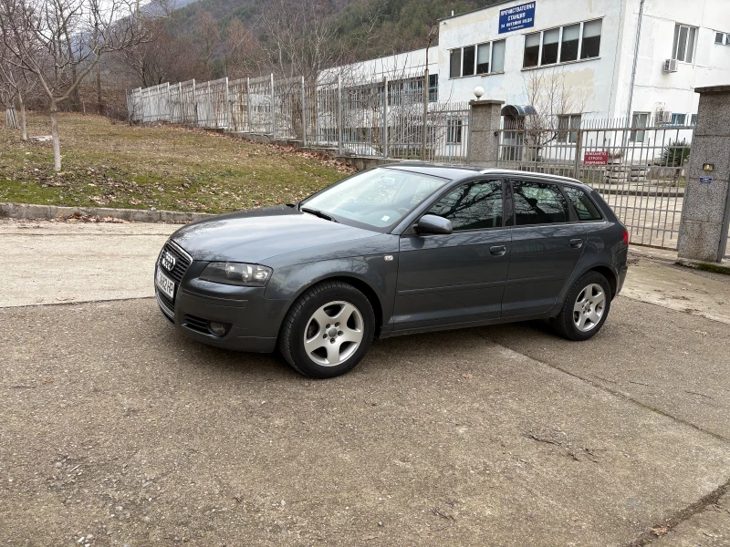 Audi A3 Sportback , снимка 4 - Автомобили и джипове - 53044949