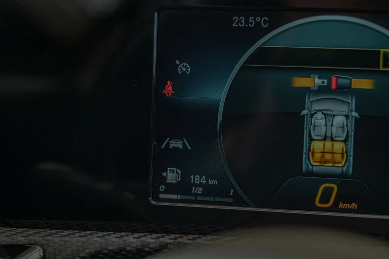 Mercedes-Benz A 180 VirtualПодгрев/Lane Assist/Sport, снимка 13 - Автомобили и джипове - 51001437