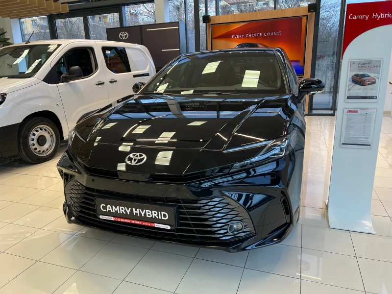 Toyota Camry 2.5H Luxury , снимка 2 - Автомобили и джипове - 52127211