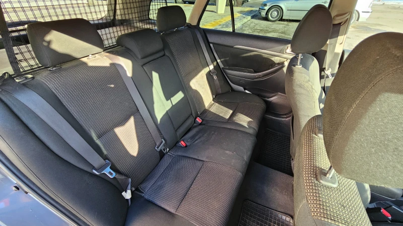 Toyota Avensis T25 1.8 Газ, климатик, снимка 10 - Автомобили и джипове - 53075032