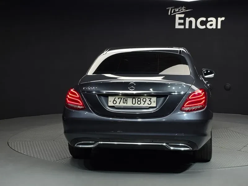 Mercedes-Benz C 220 4MATIC, снимка 4 - Автомобили и джипове - 54282242