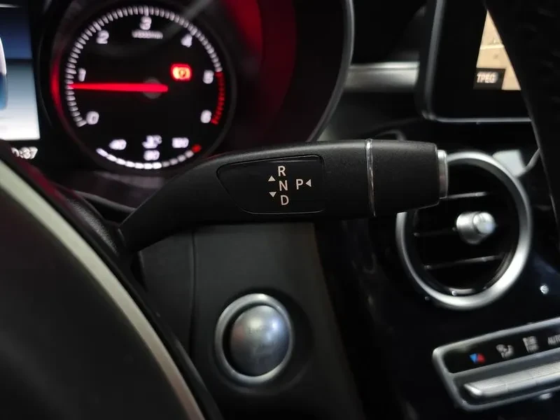 Mercedes-Benz C 220 4MATIC, снимка 9 - Автомобили и джипове - 54282242