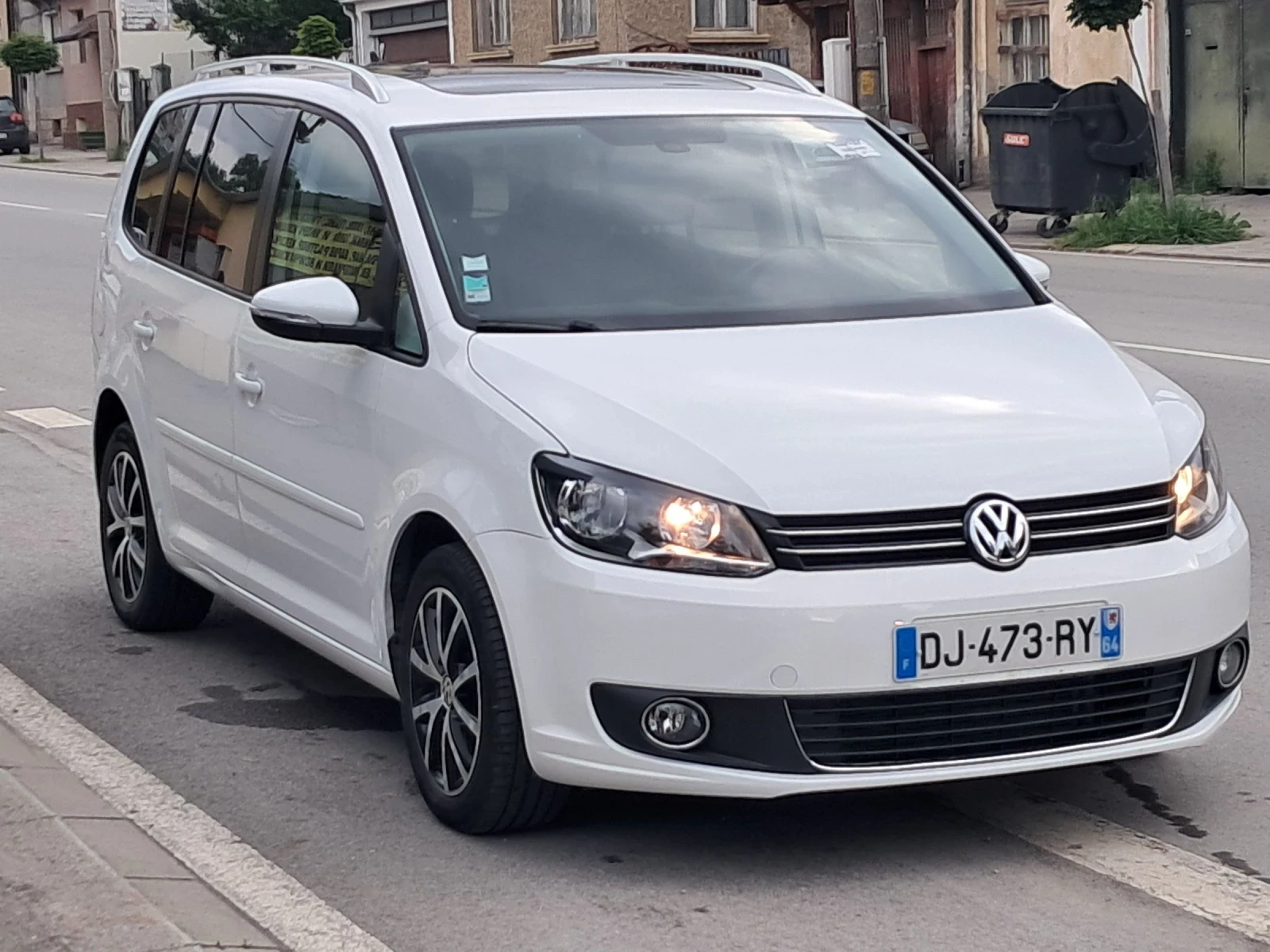 VW Touran 1.6TDI AUTOMAT , снимка 1
