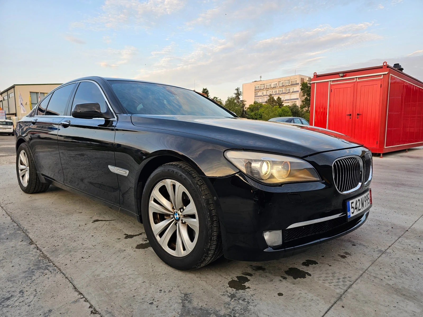 BMW 740  - изображение 3