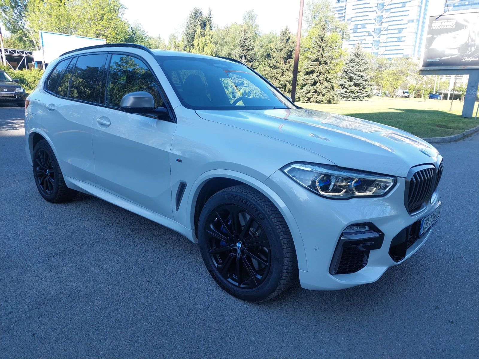 BMW X5M 50d - изображение 3