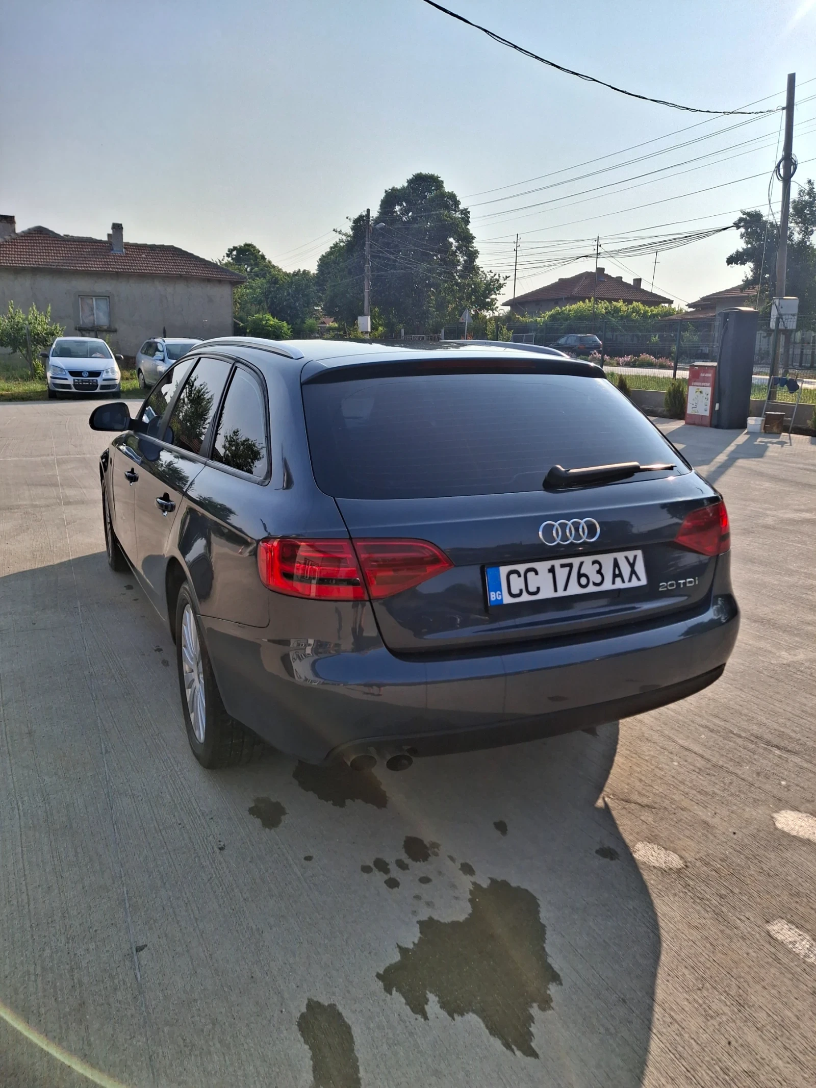 Audi A4 2.0 TDI 143 к.с - изображение 6