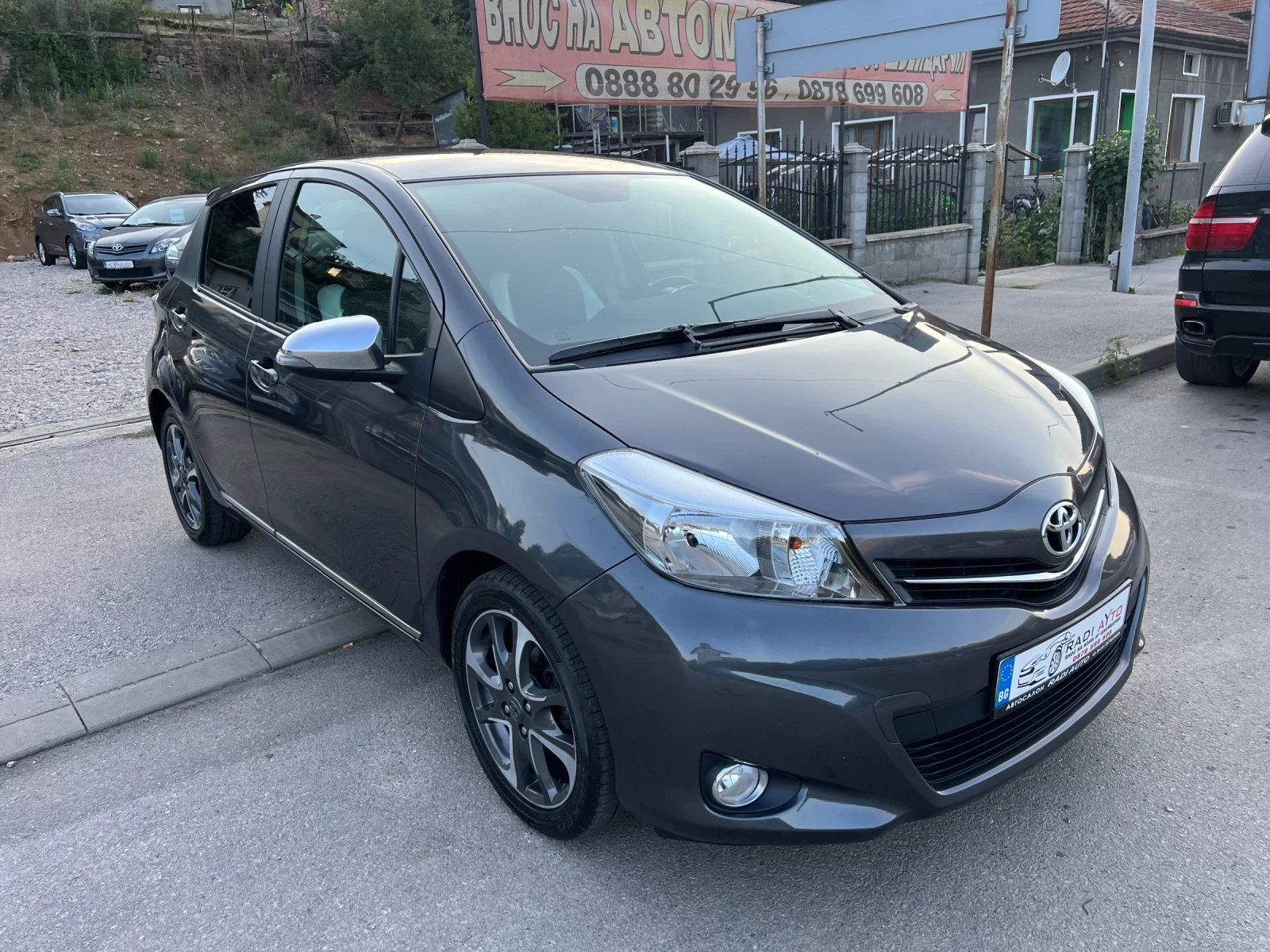 Toyota Yaris 1.33i ШВЕЙЦАРИЯ - изображение 2