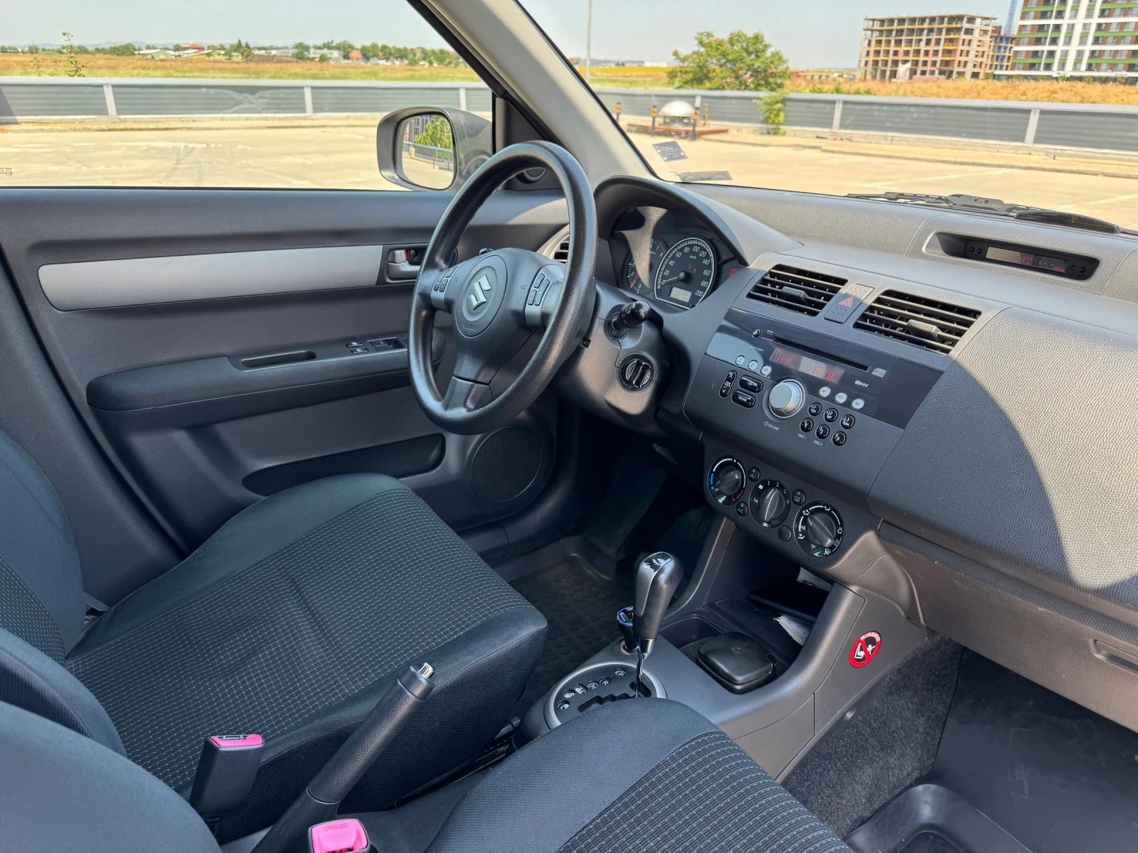 Suzuki Swift 1.5 LPG / Автомат / Гаражна / Сервизна история - изображение 9