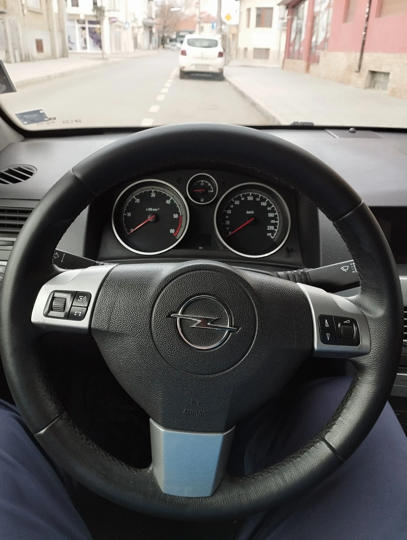 Opel Astra COSMO - изображение 3