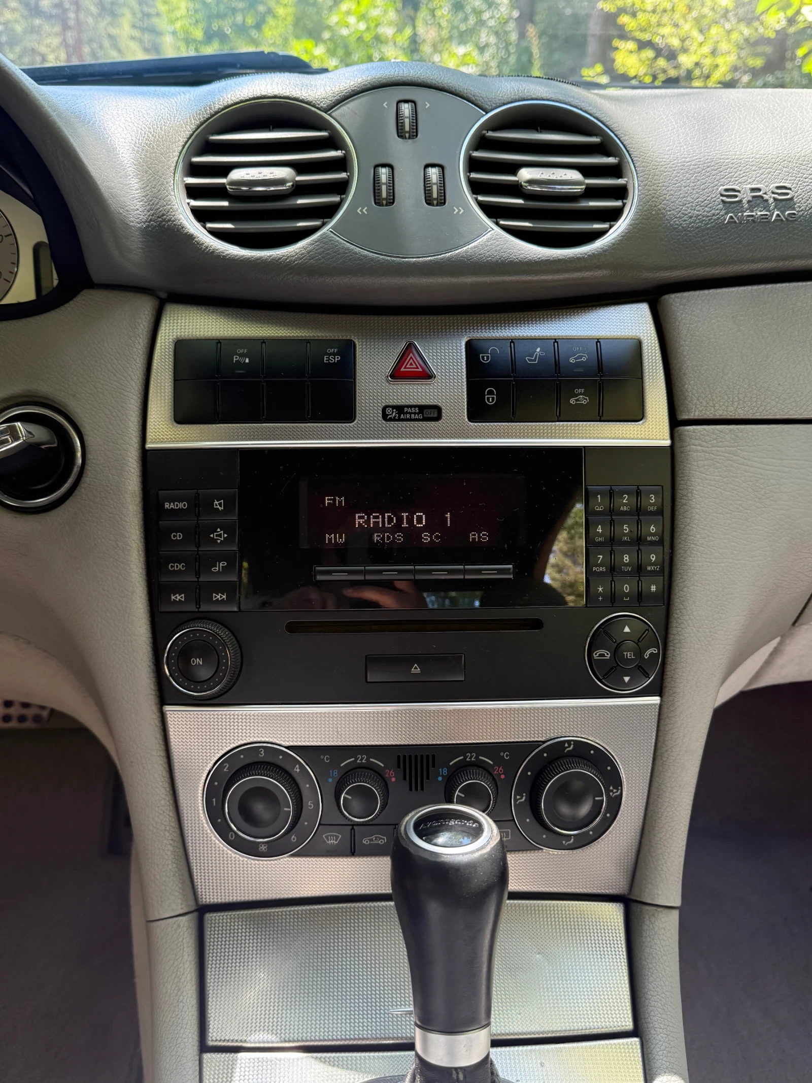 Mercedes-Benz CLK 270cdi, снимка 6 - Автомобили и джипове - 54136376