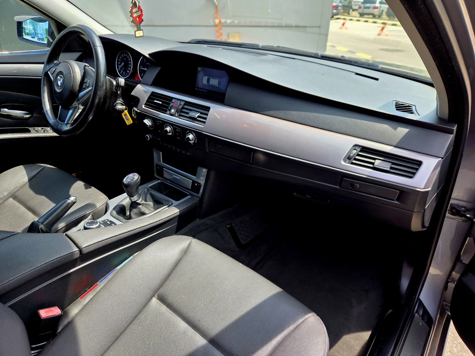 BMW 520 D Facelift, снимка 6 - Автомобили и джипове - 54504137
