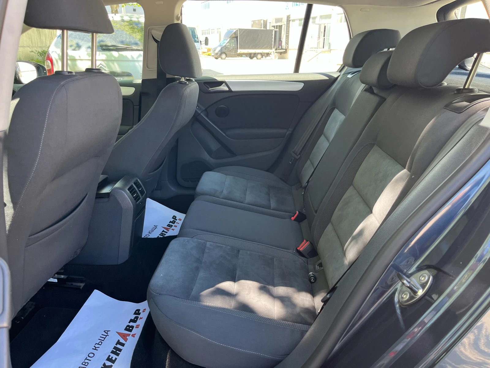 VW Golf 1.4i 122 к.с. , снимка 10 - Автомобили и джипове - 54554993