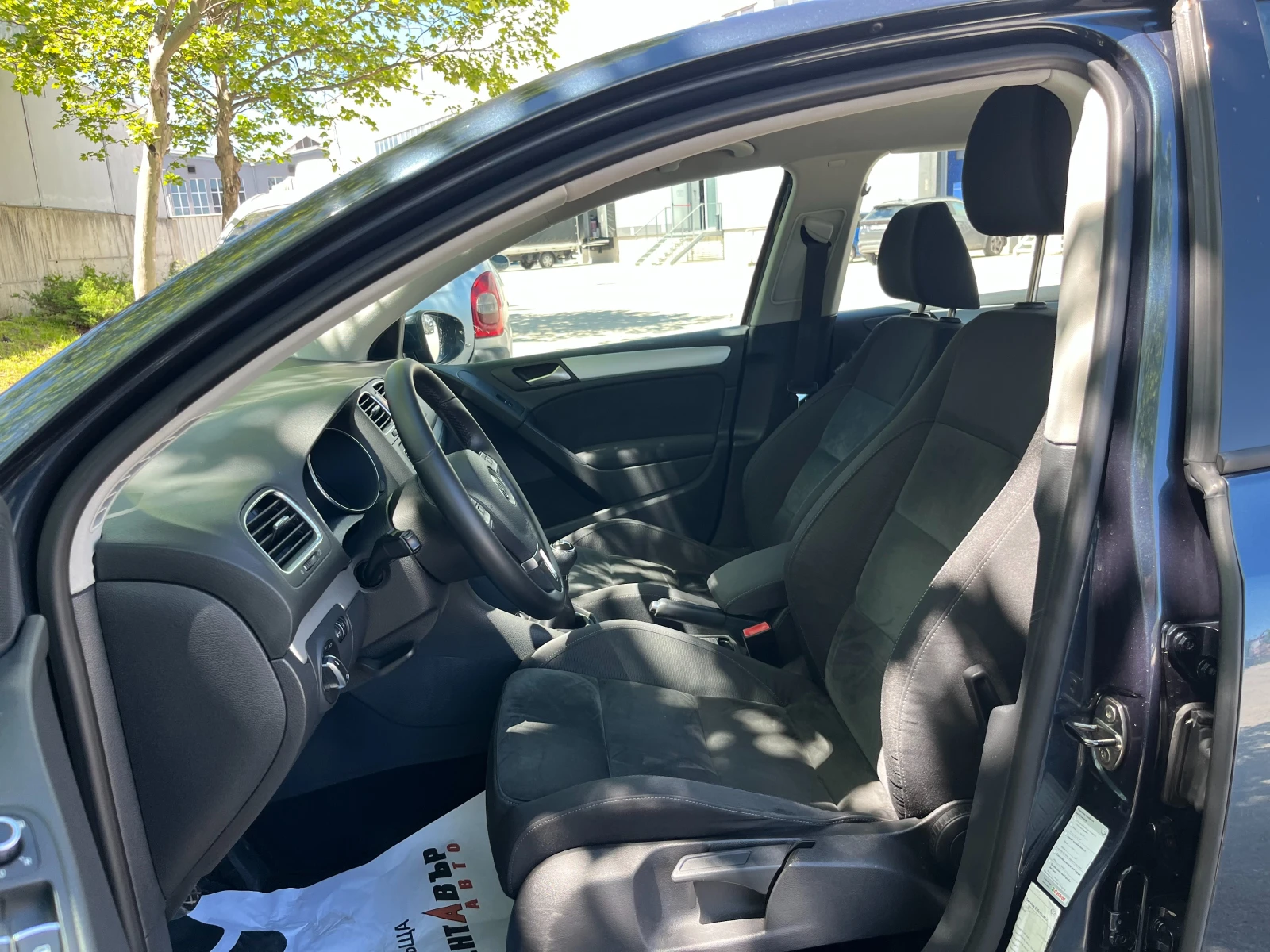 VW Golf 1.4i 122 к.с. , снимка 9 - Автомобили и джипове - 54554993