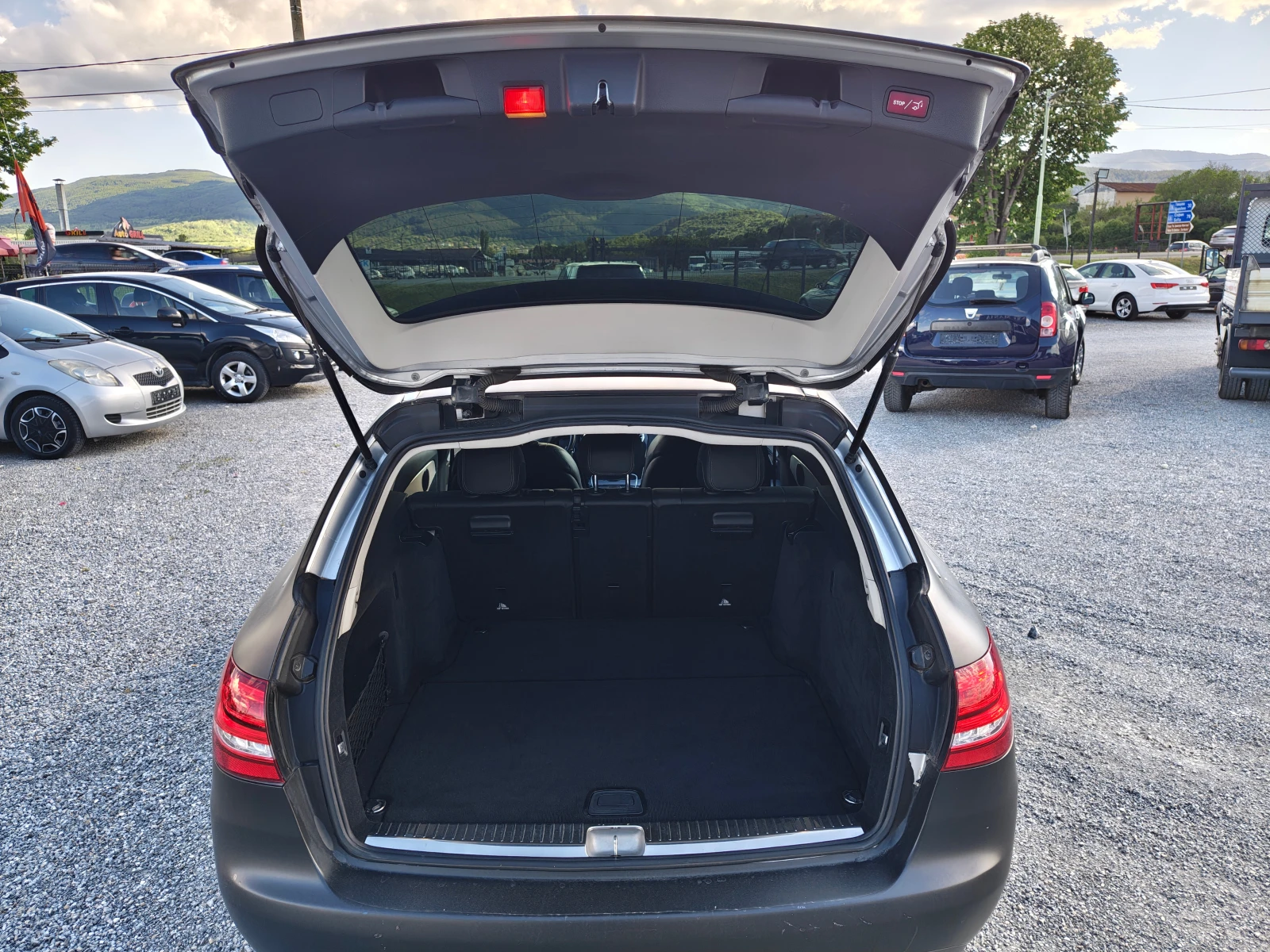 Mercedes-Benz C 220 4 MATIC, снимка 11 - Автомобили и джипове - 54555009