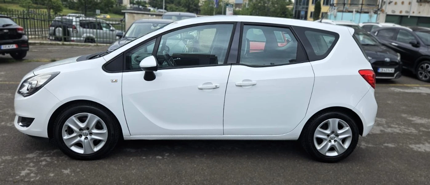 Opel Meriva 1.6cdti 95hp euro 6, снимка 13 - Автомобили и джипове - 54644177