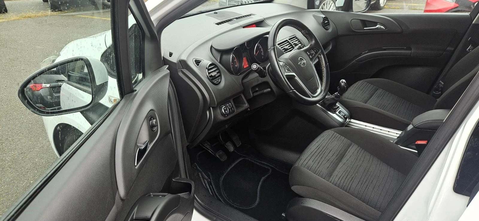 Opel Meriva 1.6cdti 95hp euro 6, снимка 2 - Автомобили и джипове - 54644177