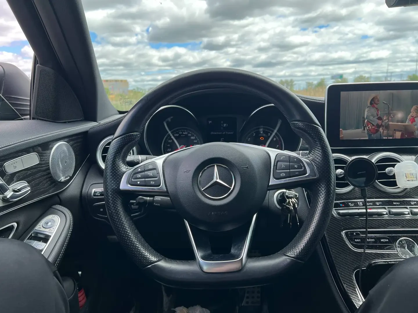 Mercedes-Benz C 400 CARBON DETAILS| JB4 STAGE 1| BURMESTER| PANO| , снимка 15 - Автомобили и джипове - 54968394
