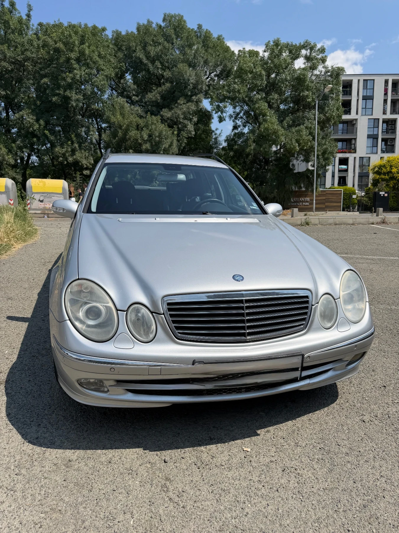 Mercedes-Benz E 240