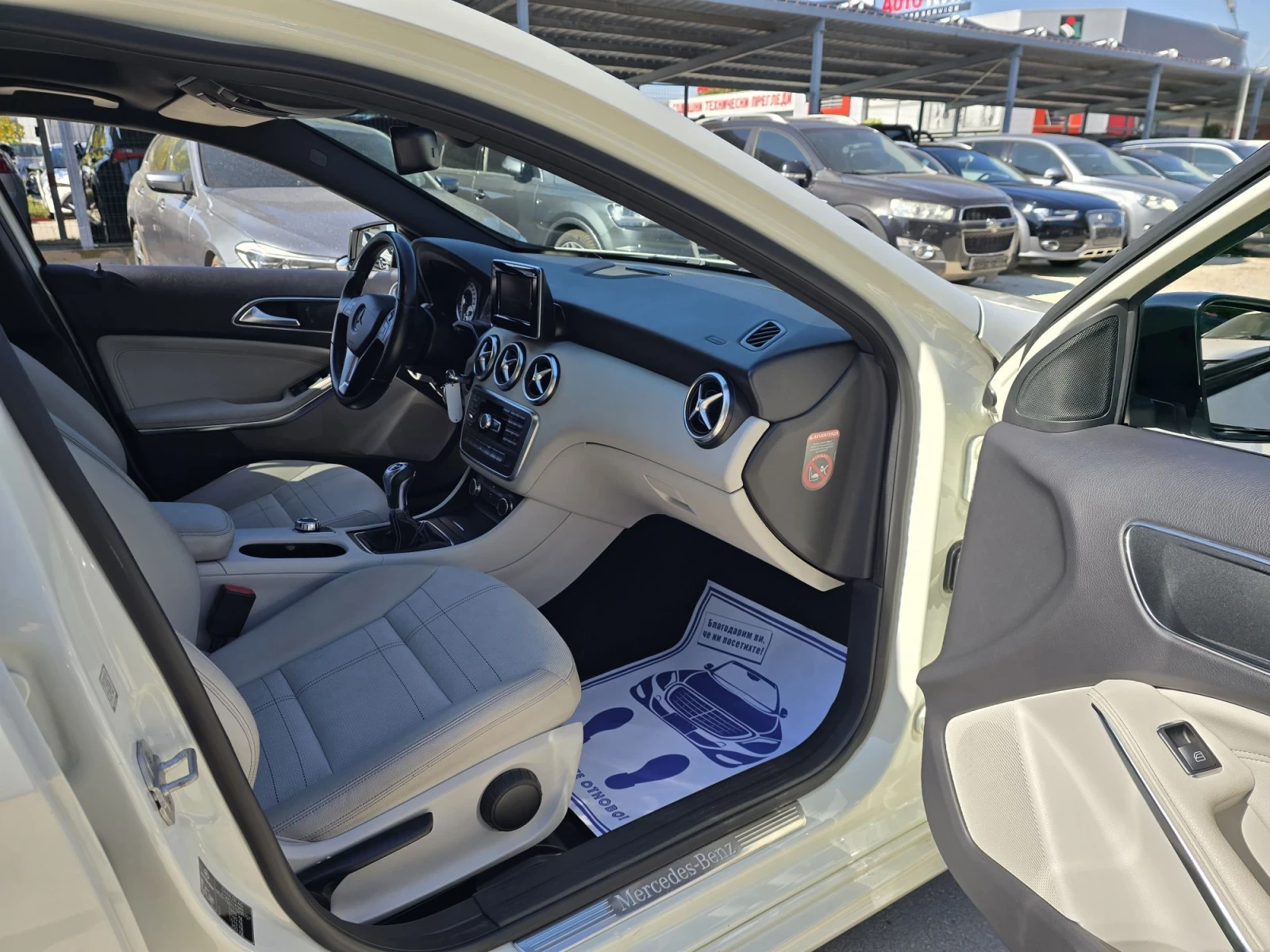 Mercedes-Benz A 160 CDI 105к.с Панорама Кожа , снимка 12 - Автомобили и джипове - 55830561