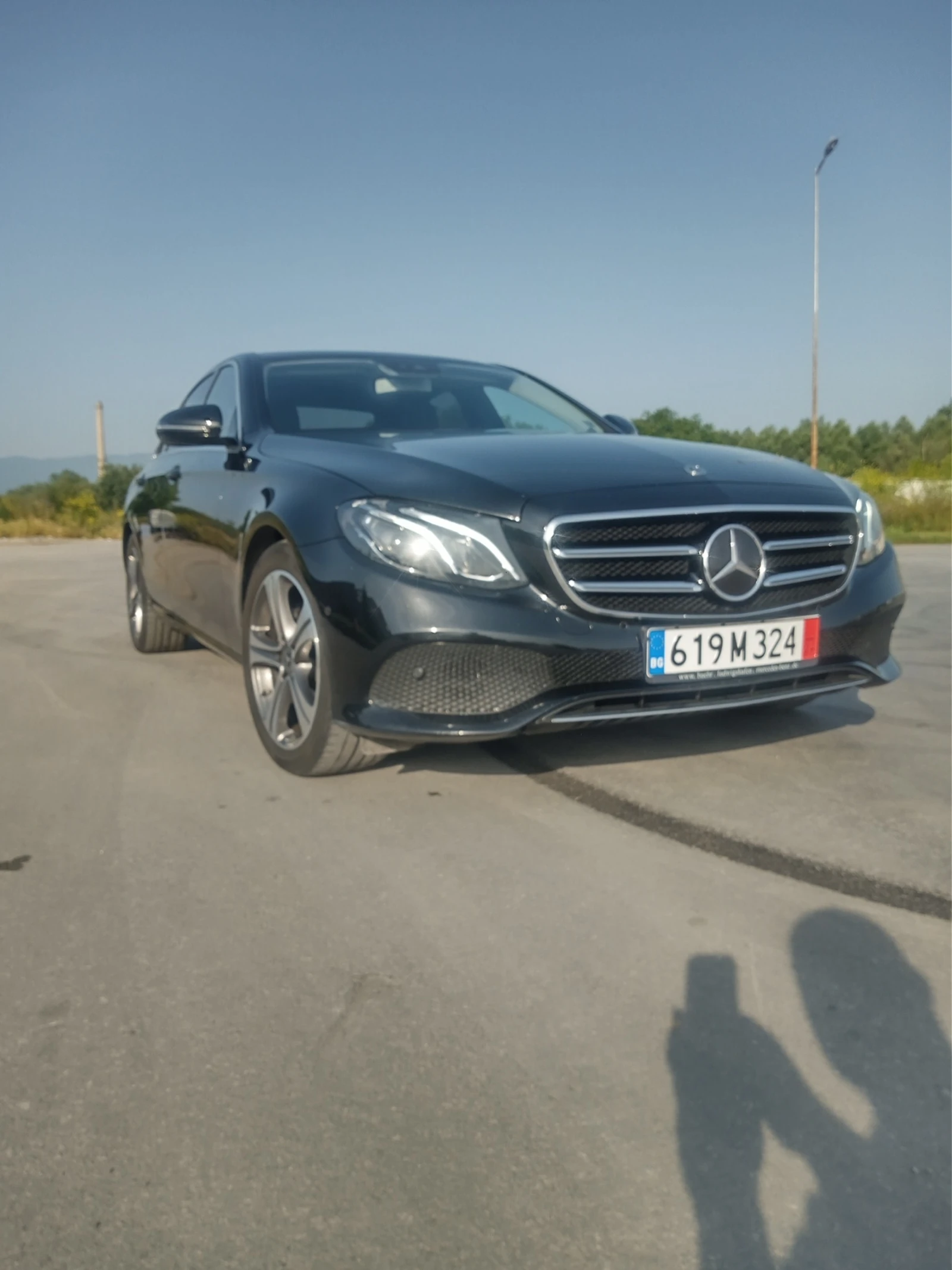 Mercedes-Benz E 220 W213, снимка 2 - Автомобили и джипове - 56014303