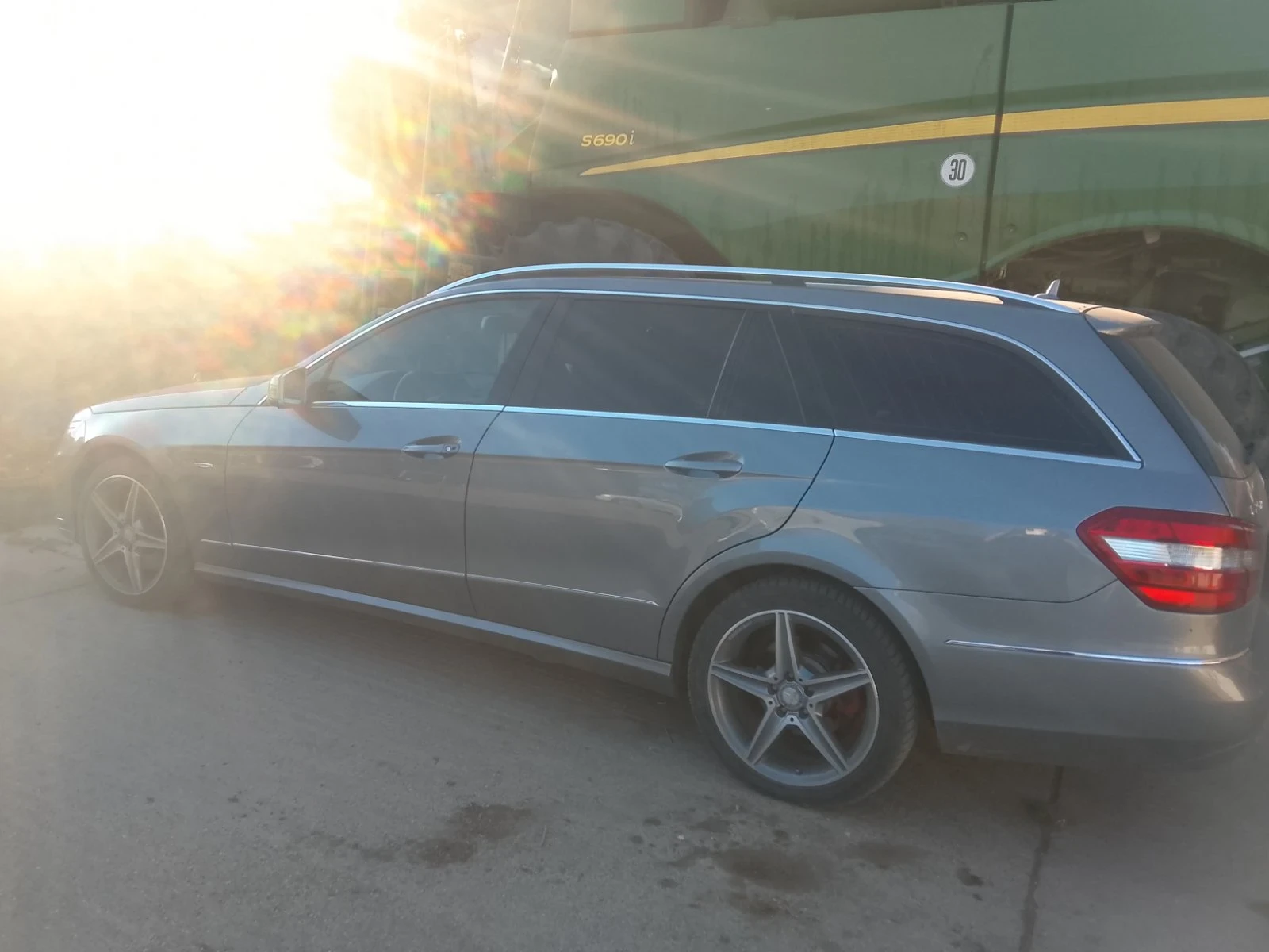 Mercedes-Benz E 250, снимка 2 - Автомобили и джипове - 56508931
