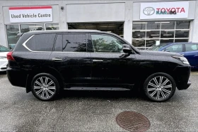 Lexus LX 570 * КОЖА* ПОДГРЕВ* ОБДУХВАНЕ* ПАНОРАМА* FULL* , снимка 2