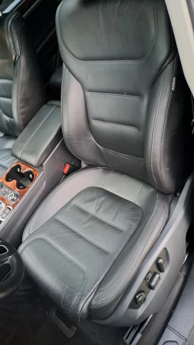 VW Touareg 3.0 TDI* LED* ДИСТРОНИК* СЛЕДЕНЕ ЛЕНТИ* START-STOP - 24500 лв. - 44448399 7