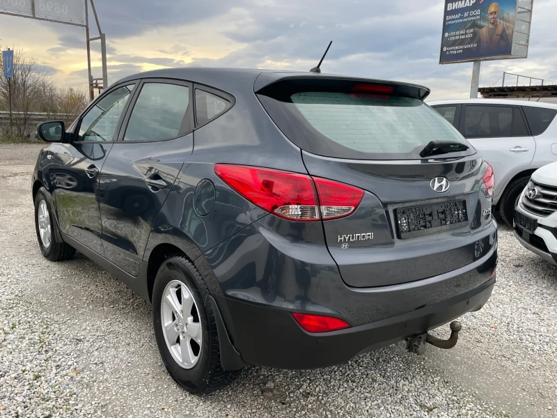 Hyundai IX35 1.6 бензин навигация кожа , снимка 6 - Автомобили и джипове - 52368411