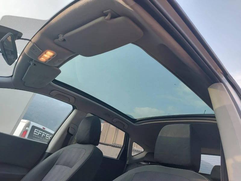 Nissan Qashqai 1.6 бензин навигация 360 градуса камера ШВЕЙЦАРЯ , снимка 7 - Автомобили и джипове - 53065539