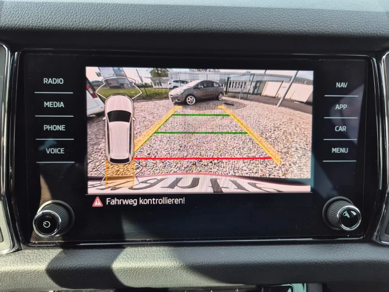 Skoda Kodiaq STYLE/150HP/DSG/LED/NAVI/CAM/DIGI/KLESS/265g, снимка 9 - Автомобили и джипове - 51592702