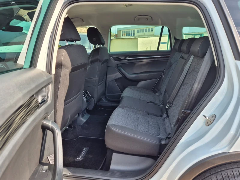 Skoda Kodiaq STYLE/150HP/DSG/LED/NAVI/CAM/DIGI/KLESS/265g, снимка 10 - Автомобили и джипове - 51592702