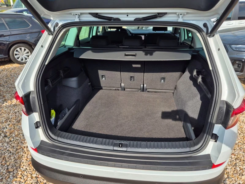 Skoda Kodiaq STYLE/150HP/DSG/LED/NAVI/CAM/DIGI/KLESS/265g, снимка 11 - Автомобили и джипове - 51592702