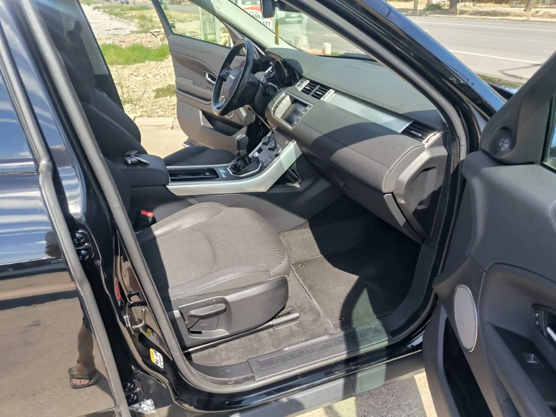 Land Rover Range Rover Evoque 2.0d-Navi-Kamera-Euro-6B, снимка 17 - Автомобили и джипове - 51733566