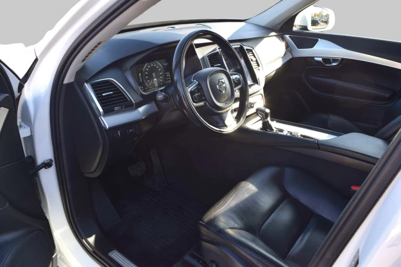 Volvo Xc90 T5 Momentum* 7-Местен* AWD* , снимка 10 - Автомобили и джипове - 52911941
