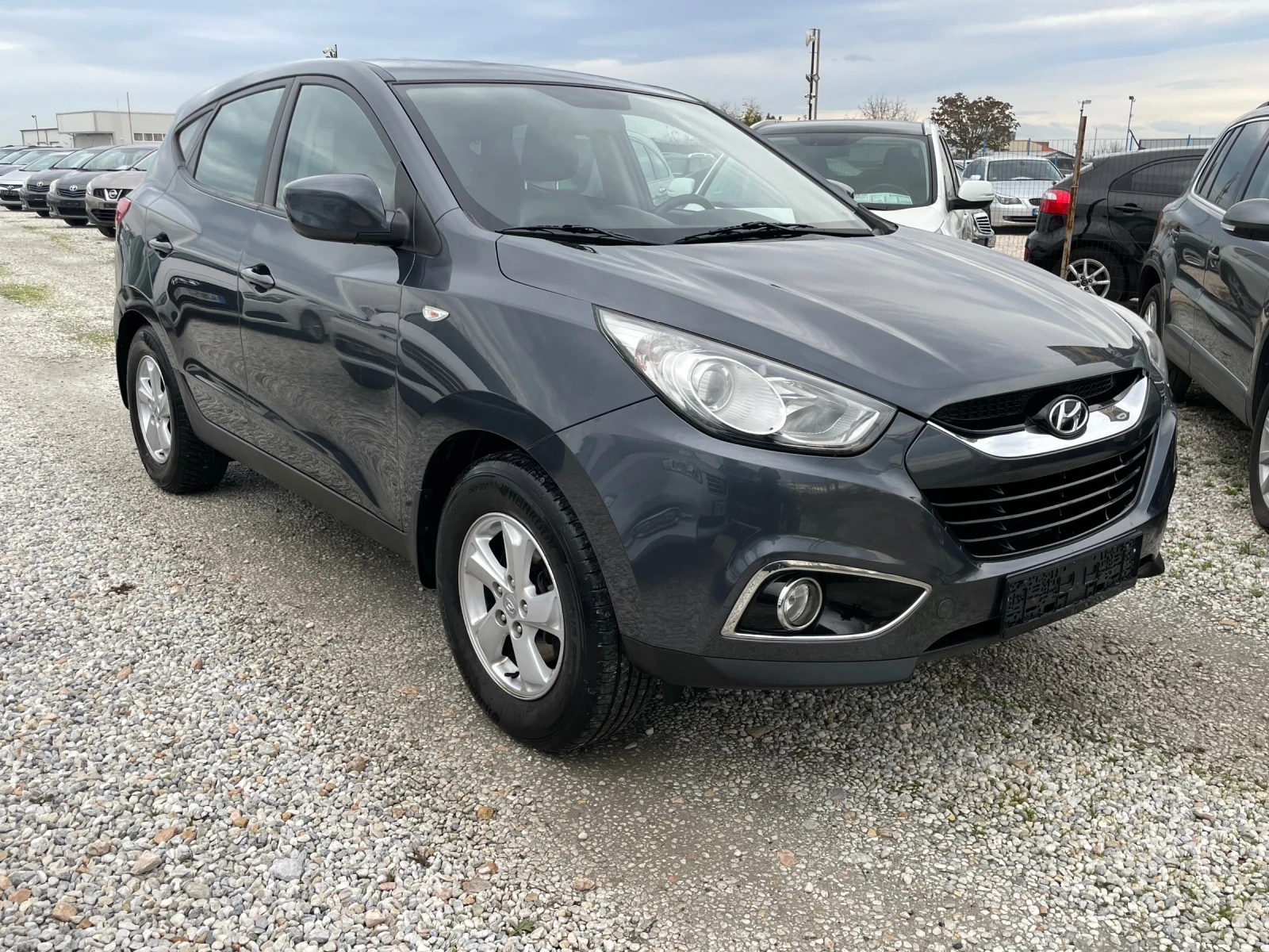 Hyundai IX35 1.6 бензин навигация кожа  - изображение 3