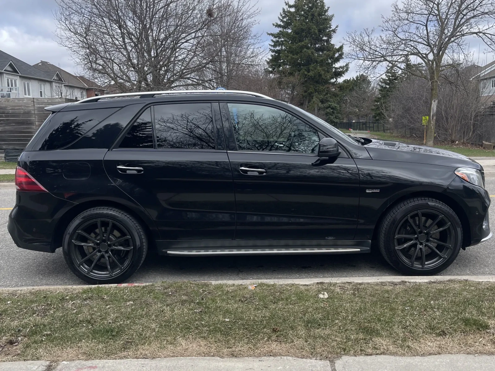 Mercedes-Benz GLE 43 AMG  - изображение 9