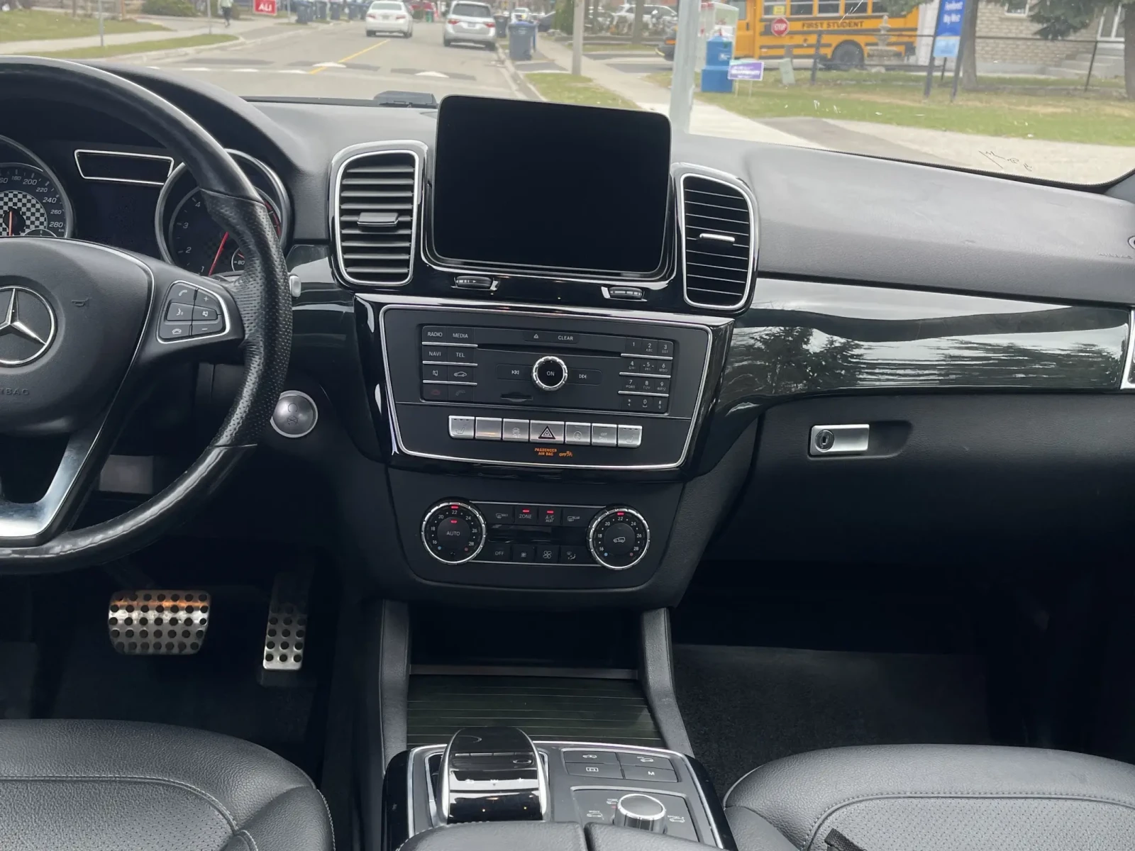 Mercedes-Benz GLE 43 AMG  - изображение 8