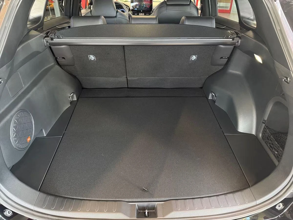 Toyota Rav4 2.5/STYLE/HYBRID/222HP/4X4/NAVI/JBL/360/AHK/495f - изображение 7