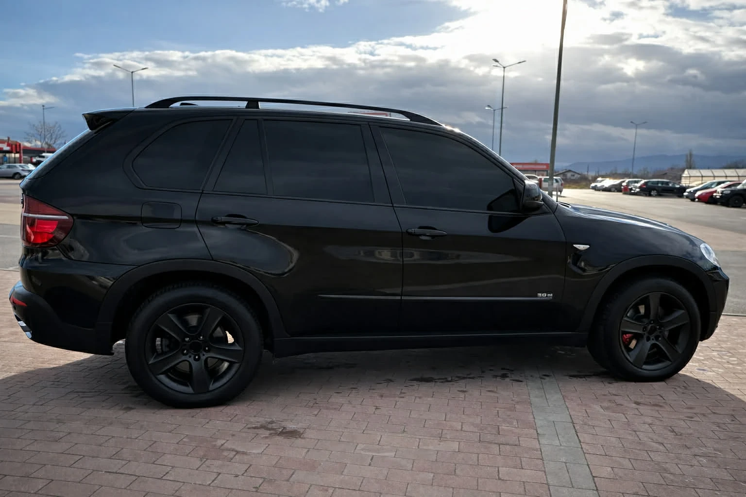 BMW X5 3.0 - изображение 3