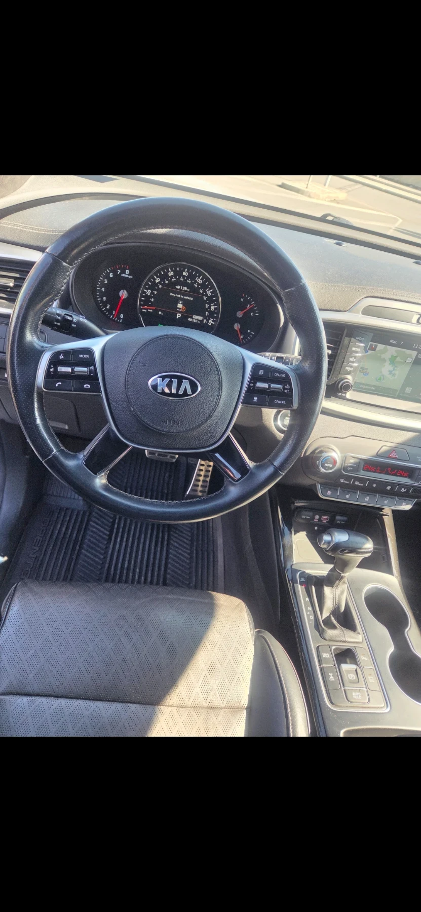 Kia Sorento SXL* 360* ПАНО* 4x4* Keyless* V6* Harman* Distroni, снимка 13 - Автомобили и джипове - 53747561