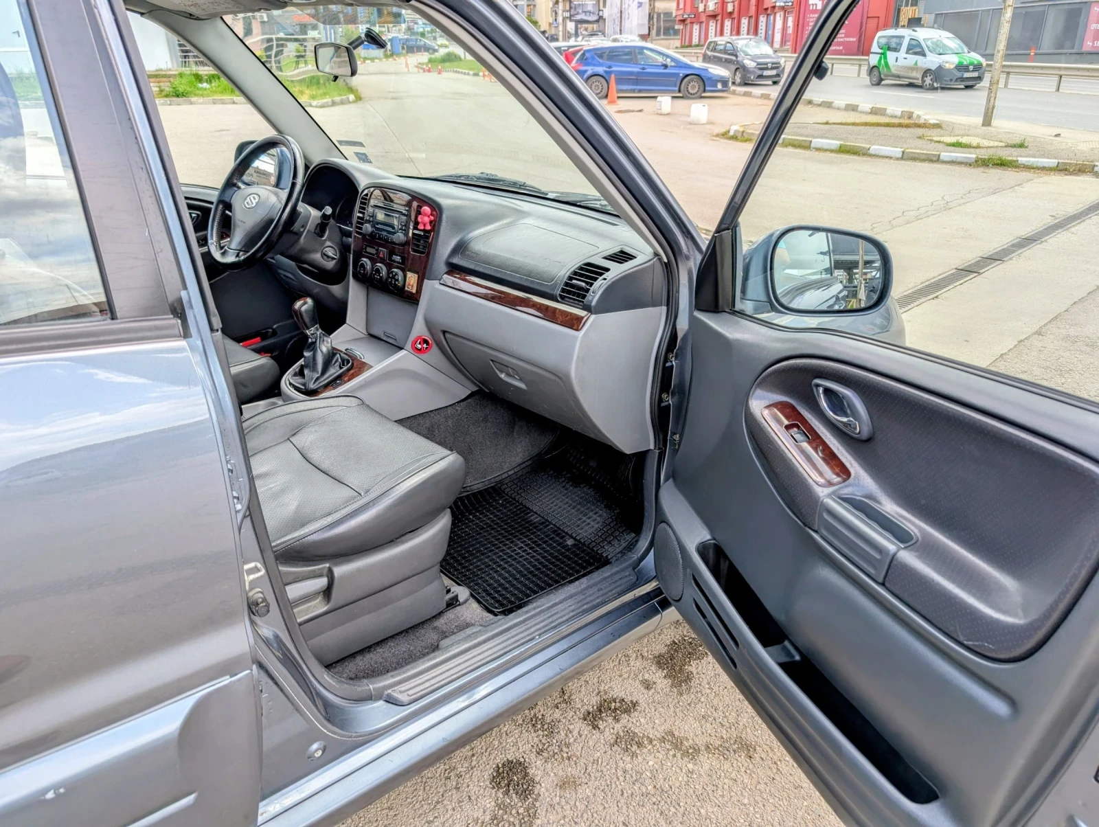 Suzuki Grand vitara, снимка 12 - Автомобили и джипове - 54575746